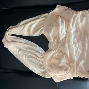 Cream cross chest going out halter crop top